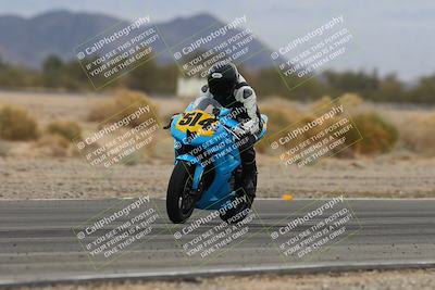 media/Jan-20-2024-CVMA (Sat) [[ddb8bc1f3d]]/Race 10 Amateur Supersport Middleweight/